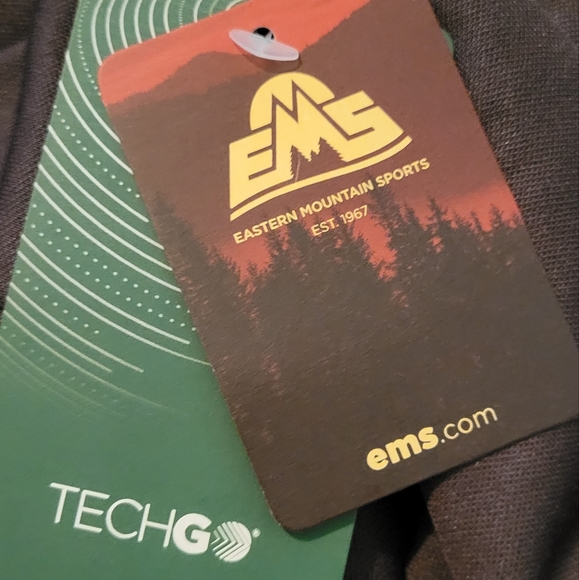 EMS Eastern Mountain Sports TechGo Wool Traveler Dress Packable Thumbholes NEW - Picture 4 of 9